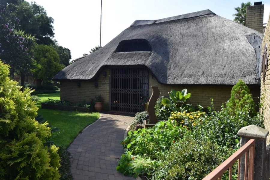 4 Bedroom Property for Sale in Vaalpark Free State